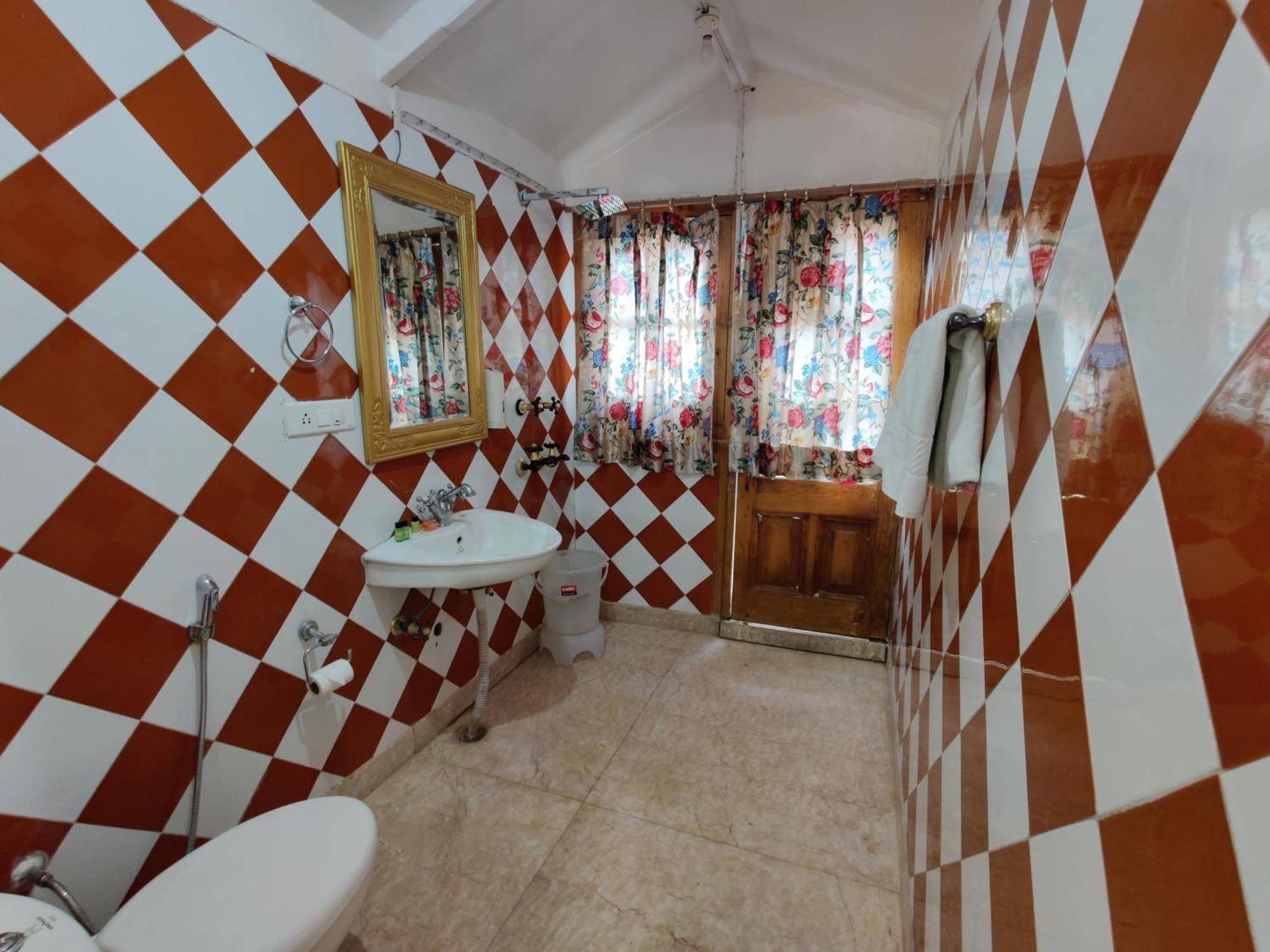 Heritage Villas - Shimla British Resort, Near Mall Екстер'єр фото