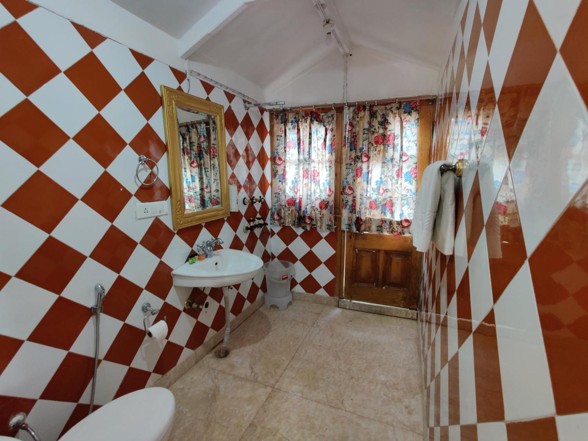 Heritage Villas - Shimla British Resort, Near Mall Екстер'єр фото